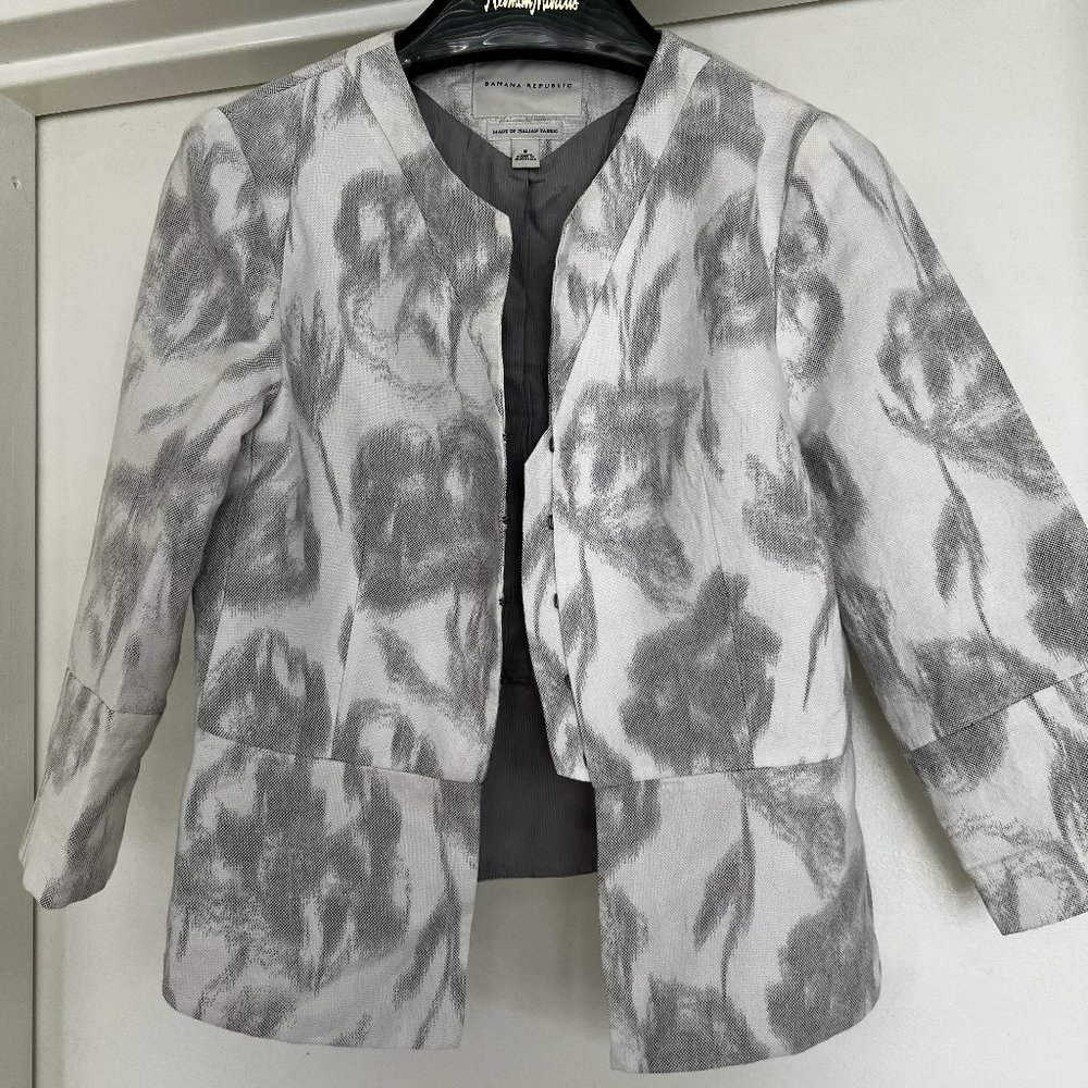 Banana Republic Cropped Floral Jacket